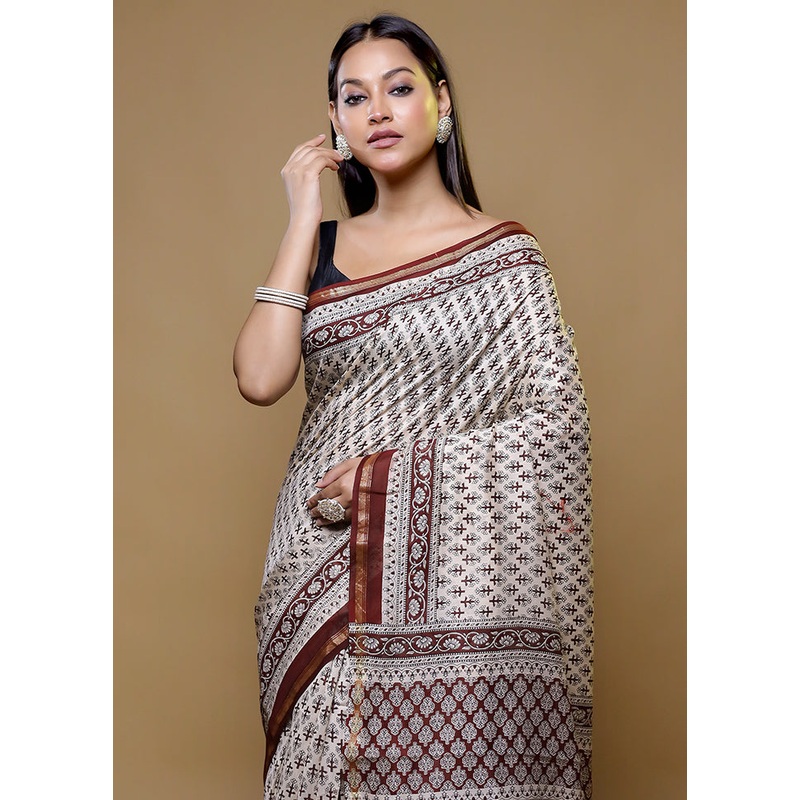 Cream Chanderi Silk Saree With Blouse Piece - JD986614783