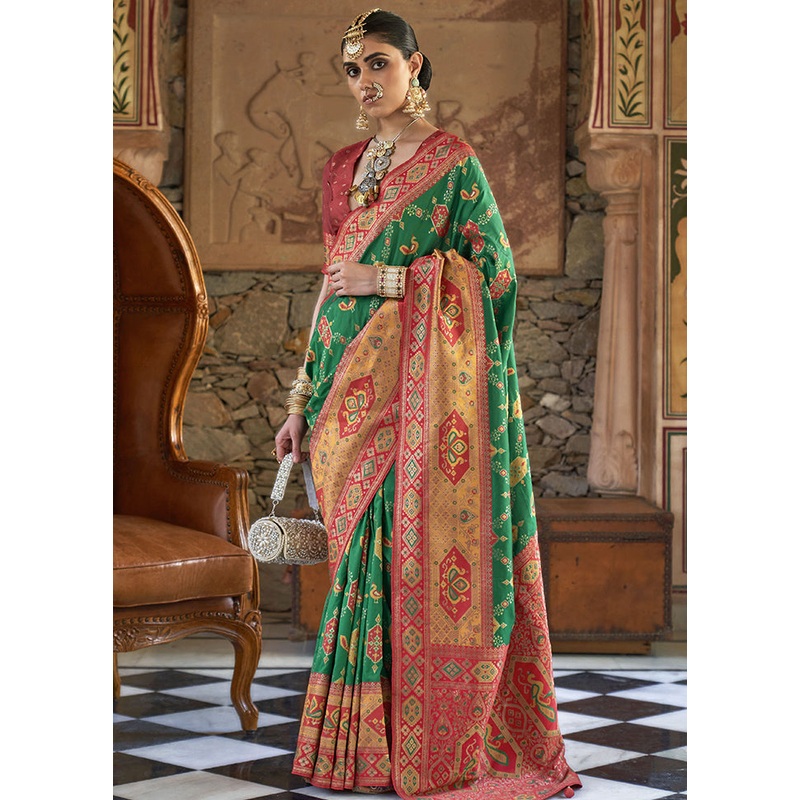 Green Dupion Silk Saree With Blouse Piece - JD986614353