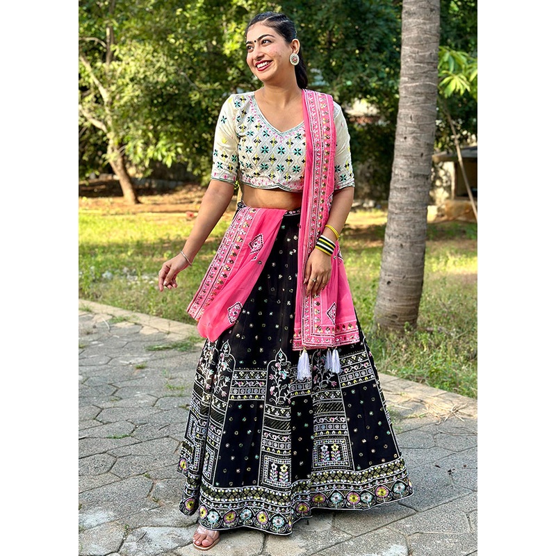 3 Pc Black Silk Semi Stitched Lehenga Set - JD986614200