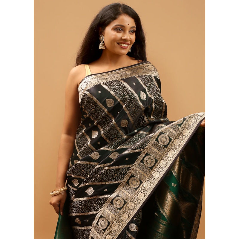 Green Banarasi Silk Saree With Blouse Piece - JD986613943
