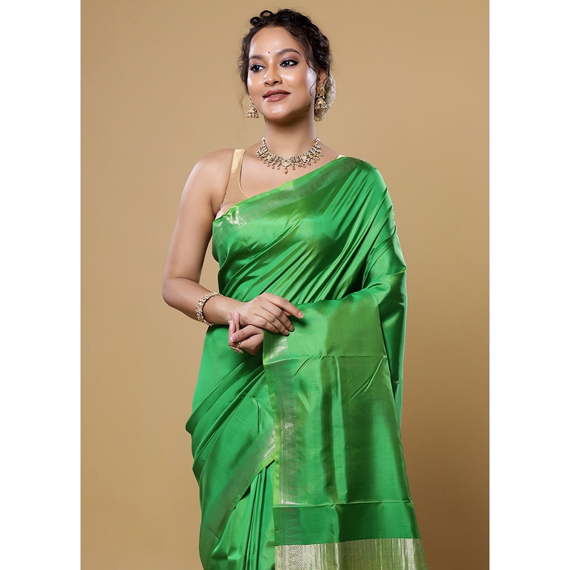 Green Kanjivaram Silk Saree With Blouse Piece - JD986613869