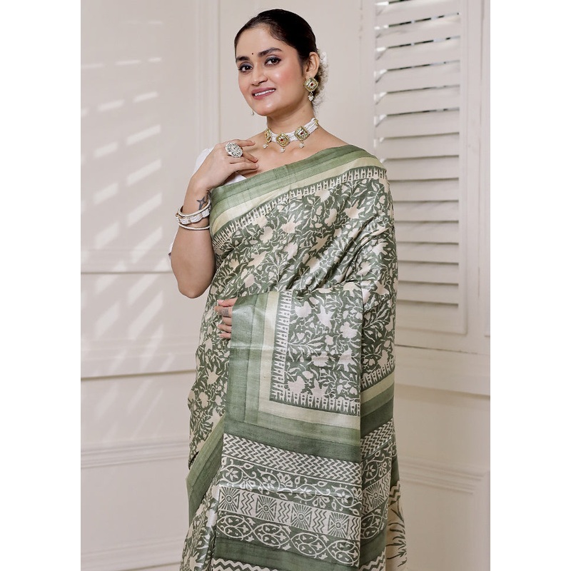 Green Tussar Silk Saree With Blouse Piece - JD986613895