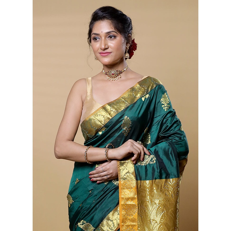 Green Kanjivaram Silk Saree With Blouse Piece - JD986613221