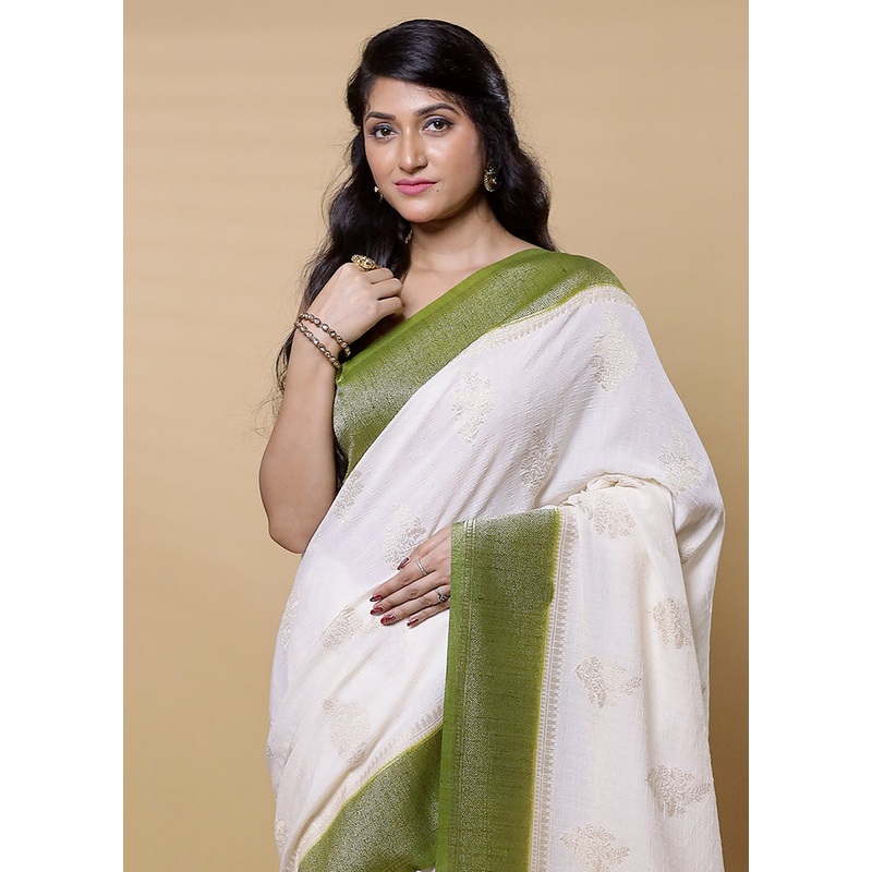 White Georgette Saree With Blouse Piece - JD986613173