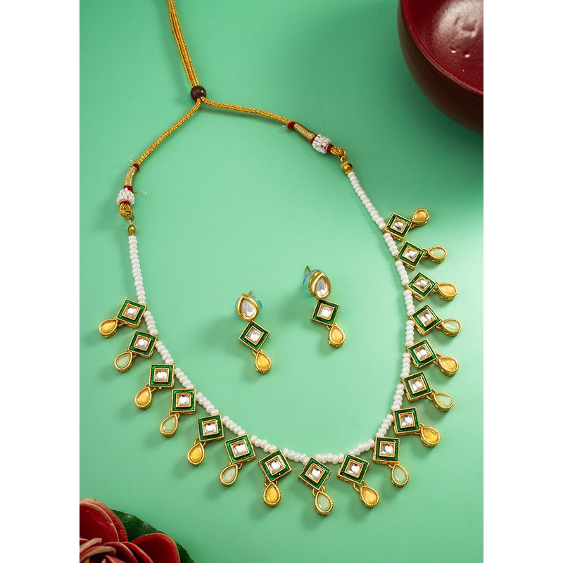 Green Brass Kundan Stone Work Necklace - JD986612980