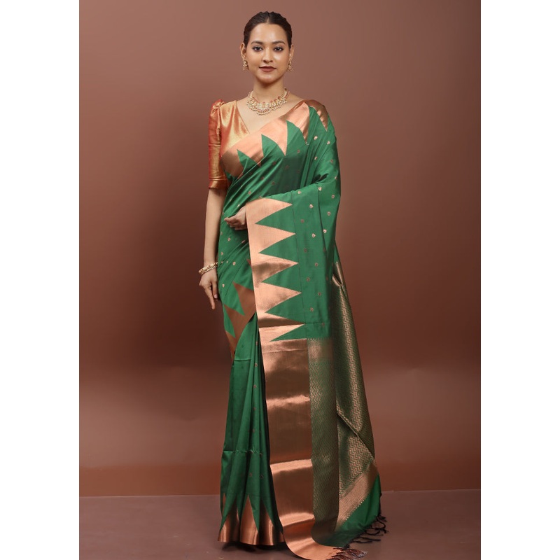 Green Kanjivaram Silk Saree With Blouse Piece - JD986612927