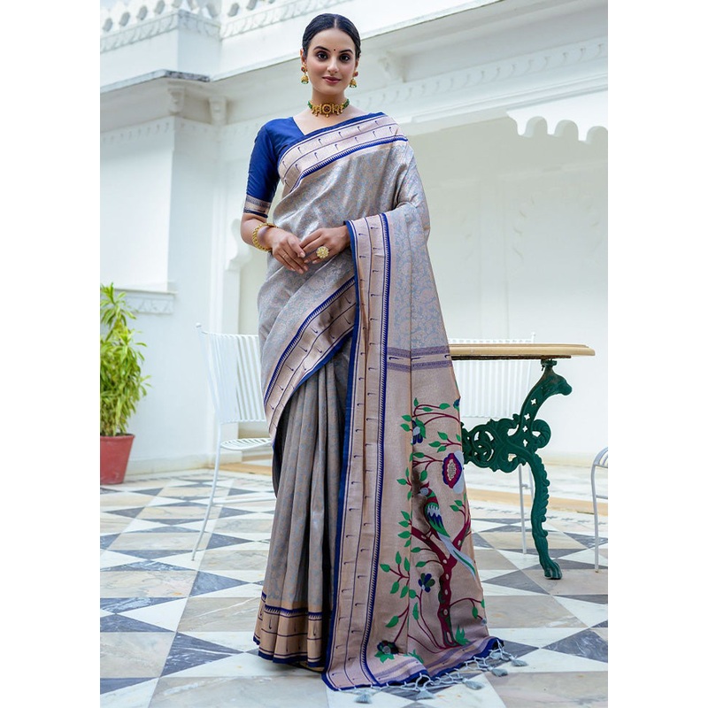 Grey Kanjivaram Silk Saree With Blouse Piece - JD986612789