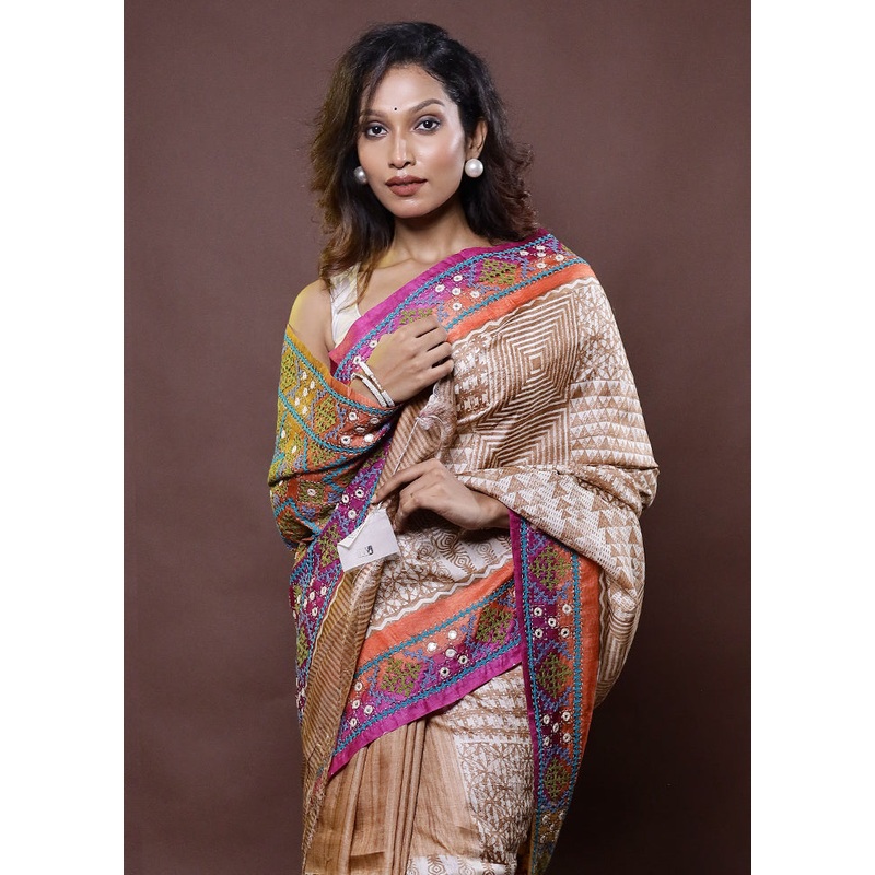 Cream Handloom Tussar Pure Silk Saree With Blouse Piece - JD986612313