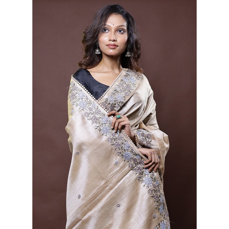 Cream Handloom Tussar Pure Silk Saree With Blouse Piece - JD986612317