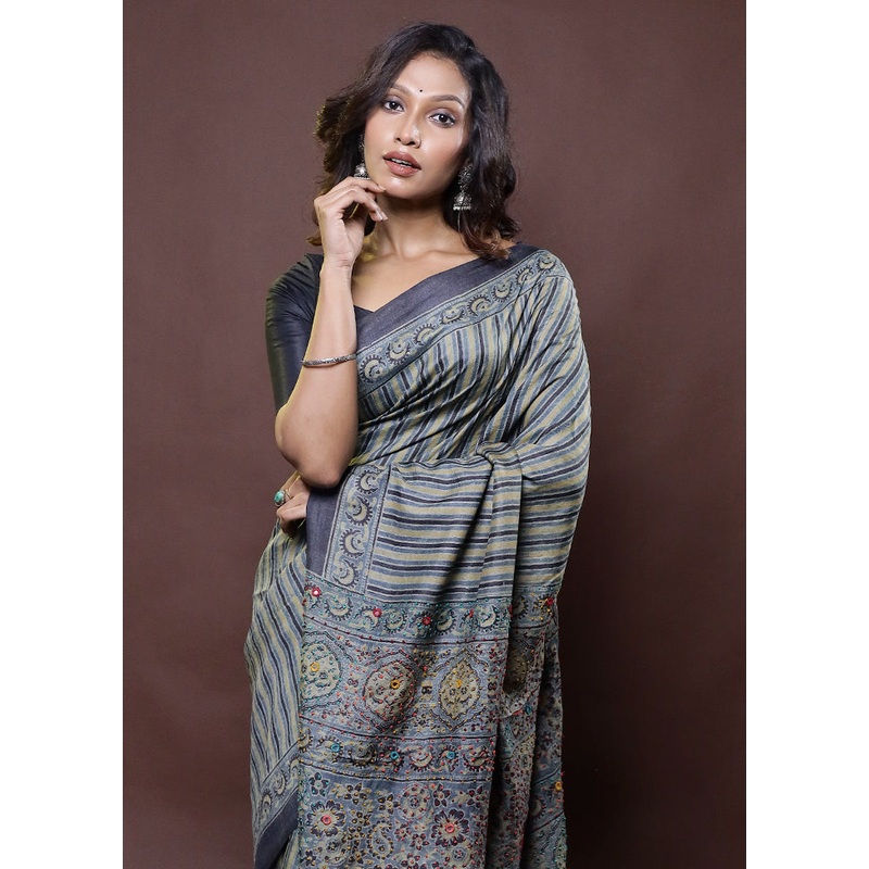 Grey Handloom Tussar Pure Silk Saree With Blouse Piece - JD986612294