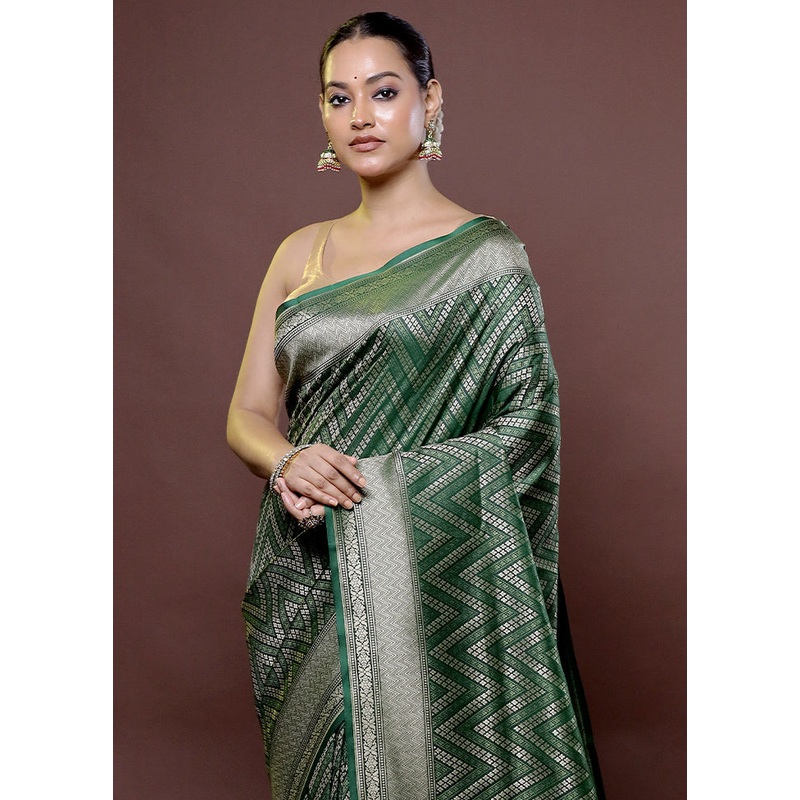 Green Uppada Silk Saree With Blouse Piece - JD986611873