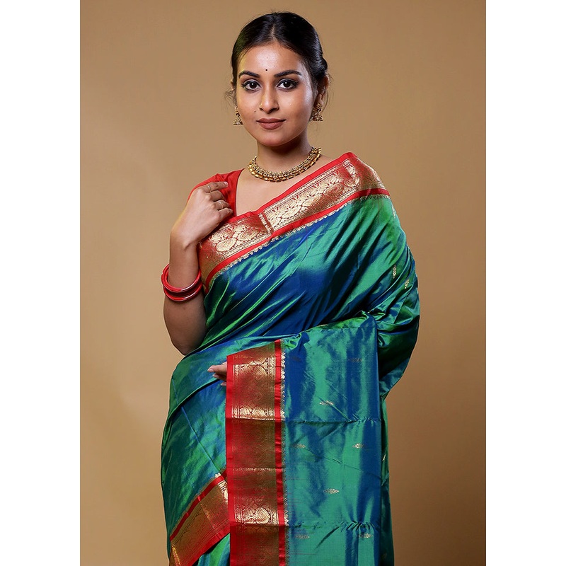 Green Kanjivaram Silk Saree With Blouse Piece - JD986611276