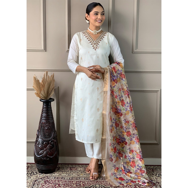 3 Pc White Readymade Viscose Suit Set - JD986610914
