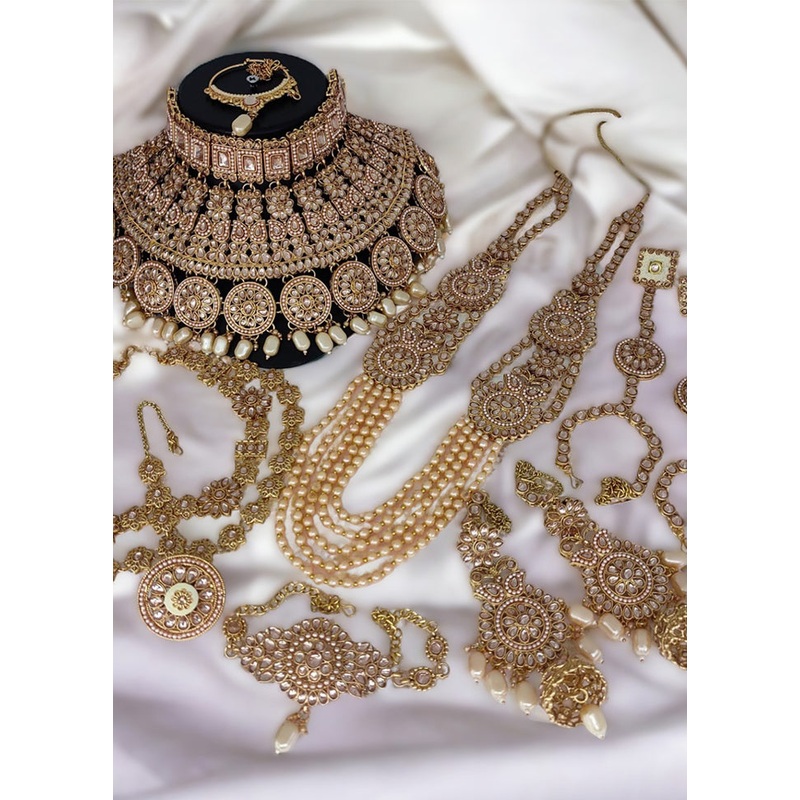 Golden Alloy Jewellery Set - JD986610654