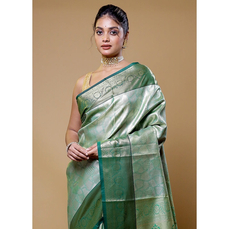 Green Kanjivaram Silk Saree With Blouse Piece - JD986610557
