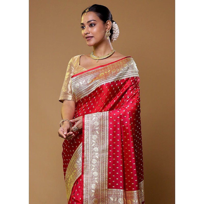 Maroon Handloom Banarasi Pure Silk Saree With Blouse Piece - JD986610424