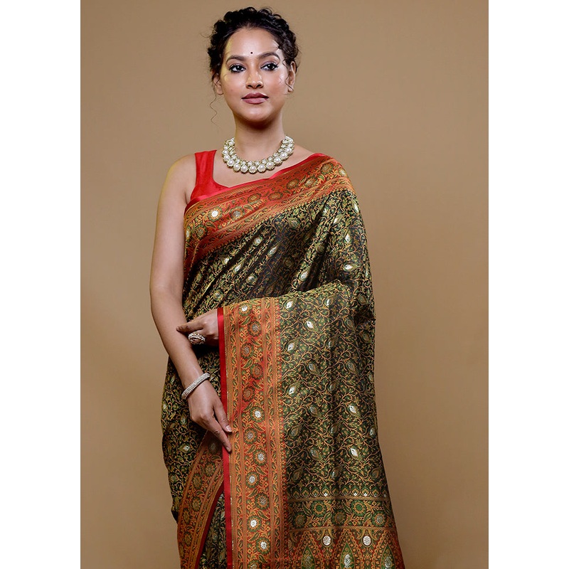 Green Tanchoi Silk Saree With Blouse Piece - JD986609016