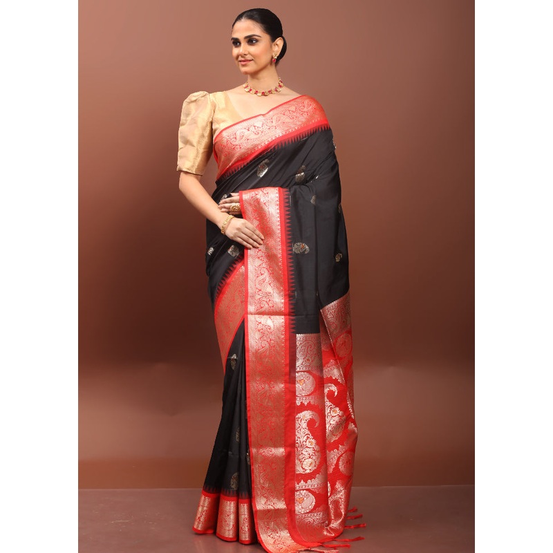 Black Kanjivaram Silk Saree With Blouse Piece - JD986608586