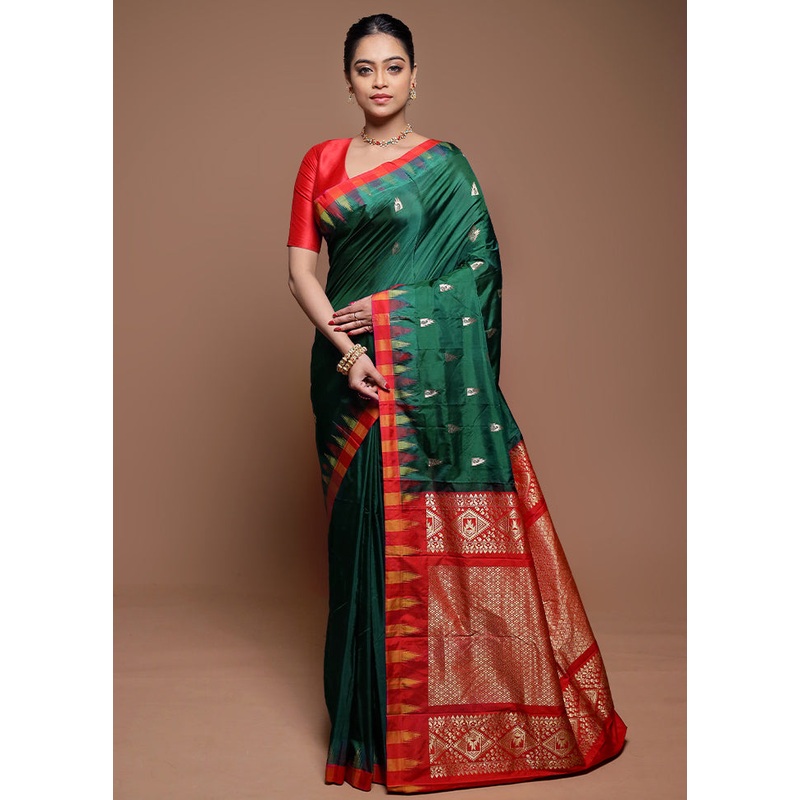 Green Kanjivaram Silk Saree With Blouse Piece - JD986608646