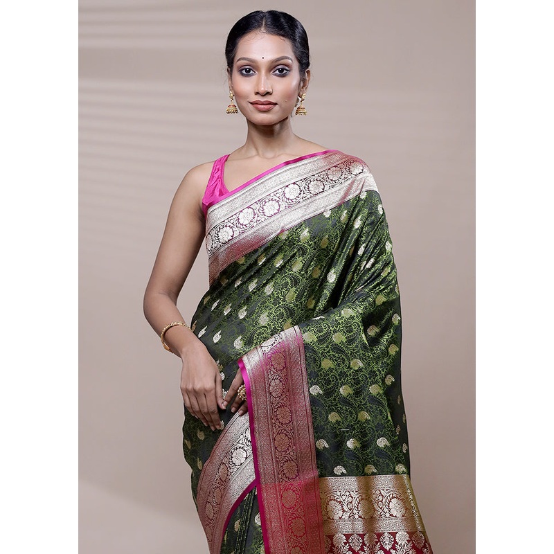 Green Tanchoi Silk Saree With Blouse Piece - JD986608458