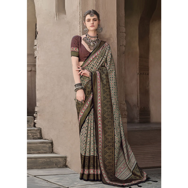 Green Spun Silk Saree With Blouse Piece - JD986607016