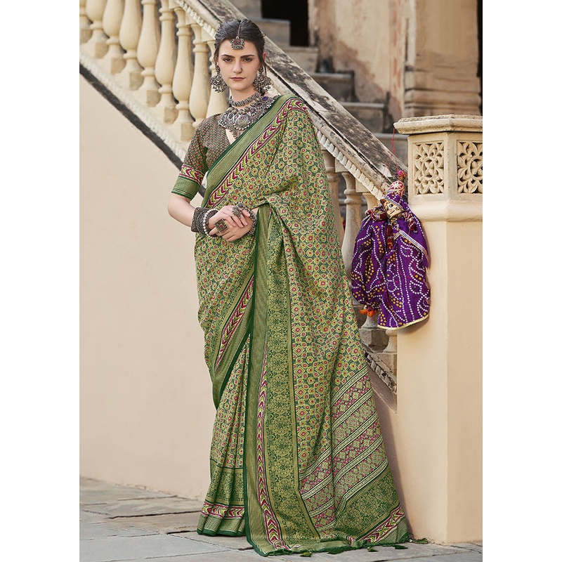 Green Spun Silk Saree With Blouse Piece - JD986607019