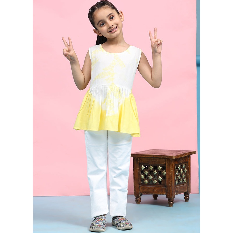 Yellow Rayon Sleeveless Round Neckshape Top - JD986606852
