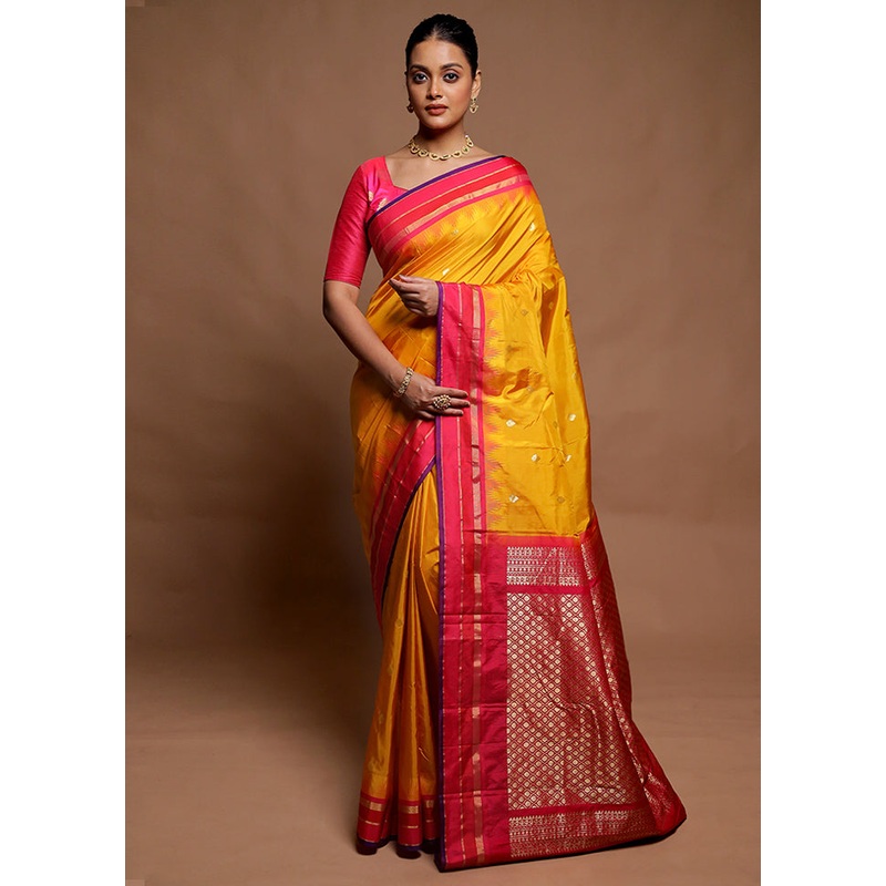 Yellow Kanjivaram Silk Saree With Blouse Piece - JD986606421