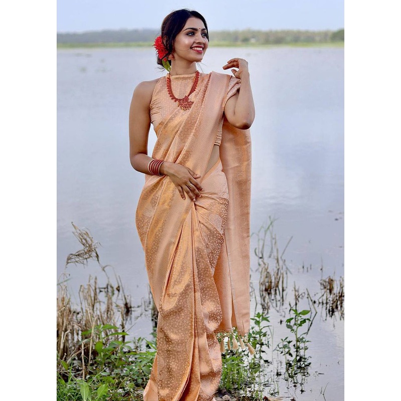 Cream Banarasi Silk Saree With Blouse Piece - JD986606194