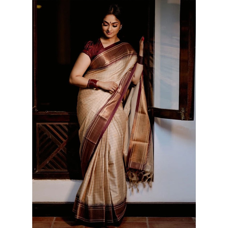 Cream Banarasi Silk Saree With Blouse Piece - JD986606195