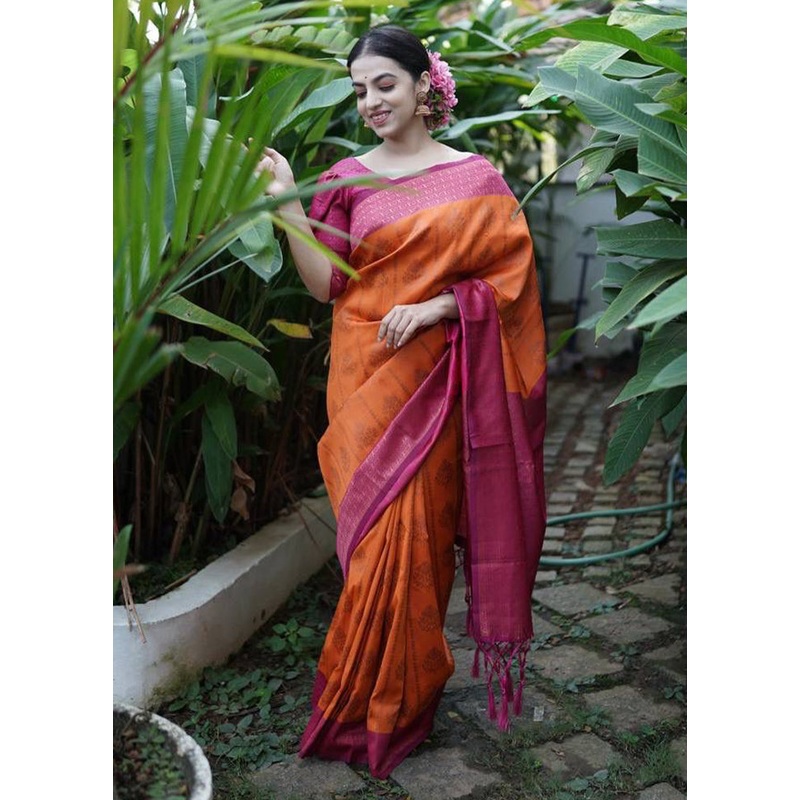 Orange Banarasi Silk Saree With Blouse Piece - JD986606152