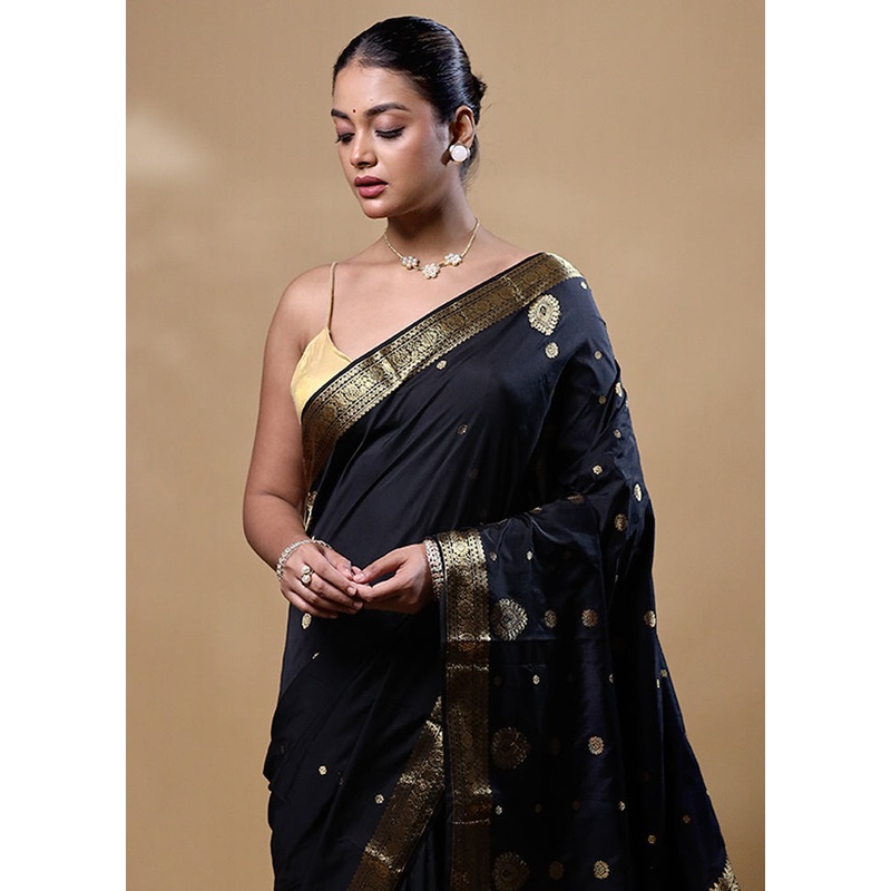 Black Kanjivaram Silk Saree With Blouse Piece - JD986605299