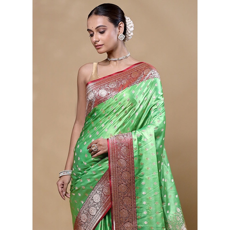 Green Banarasi Silk Saree With Blouse Piece - JD986605365