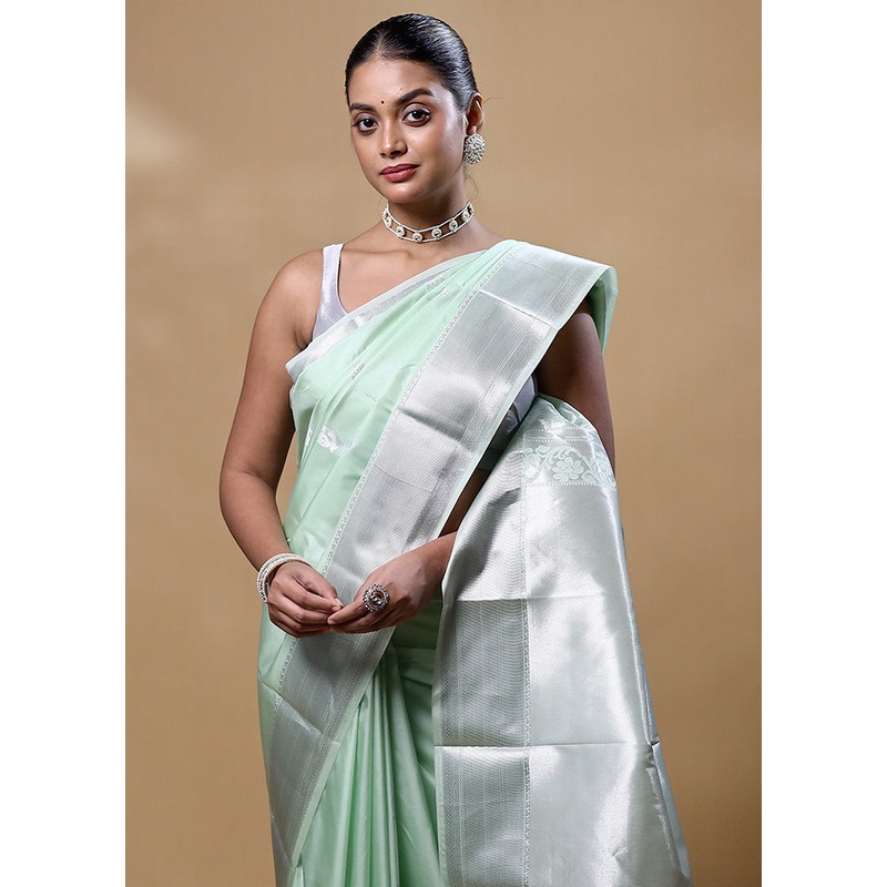 Green Kanjivaram Silk Saree With Blouse Piece - JD986605277