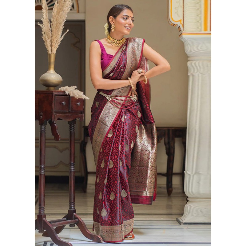 Maroon Banarasi Silk Saree With Blouse Piece - JD986605141
