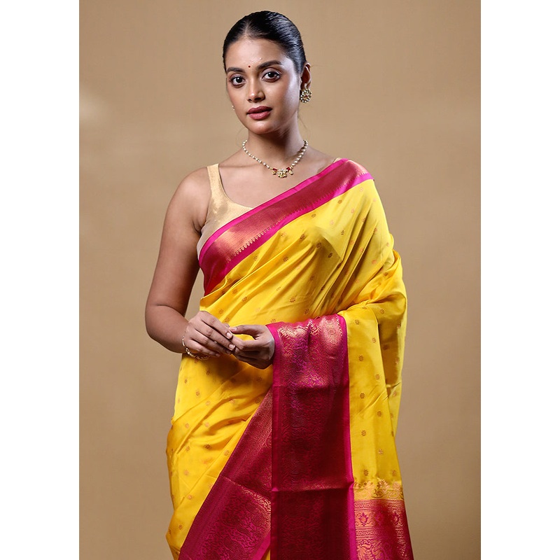 Yellow Kanjivaram Silk Saree With Blouse Piece - JD986605232