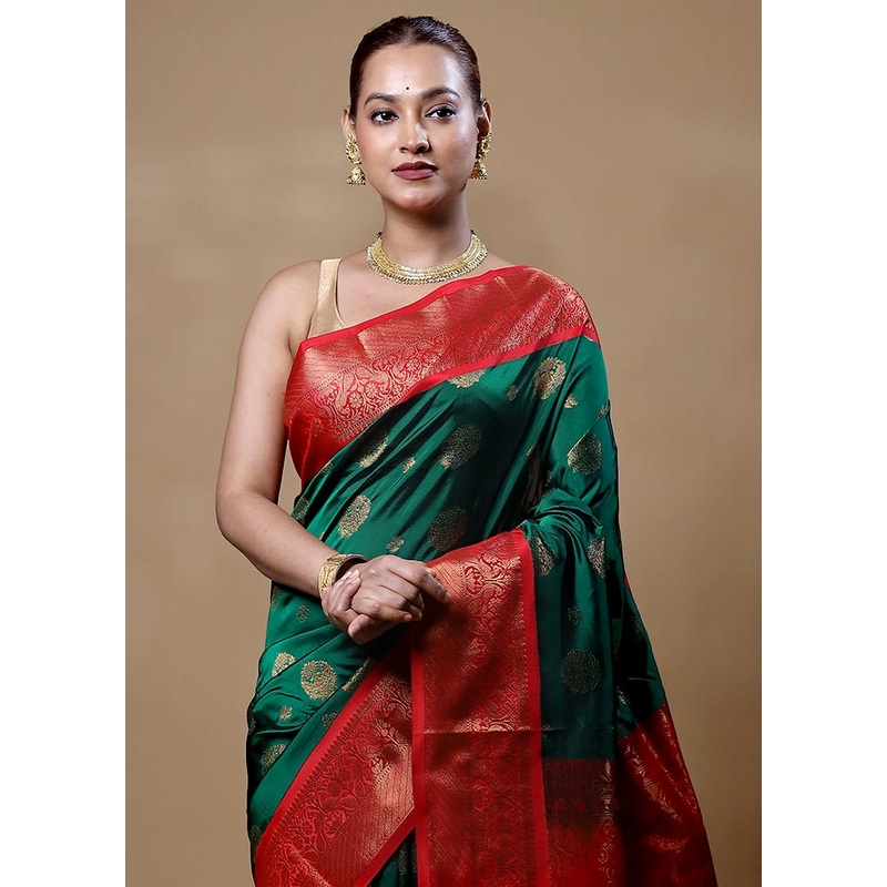 Green Kanjivaram Silk Saree With Blouse Piece - JD986604853