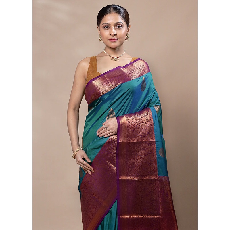 Green Kanjivaram Silk Saree With Blouse Piece - JD986603380