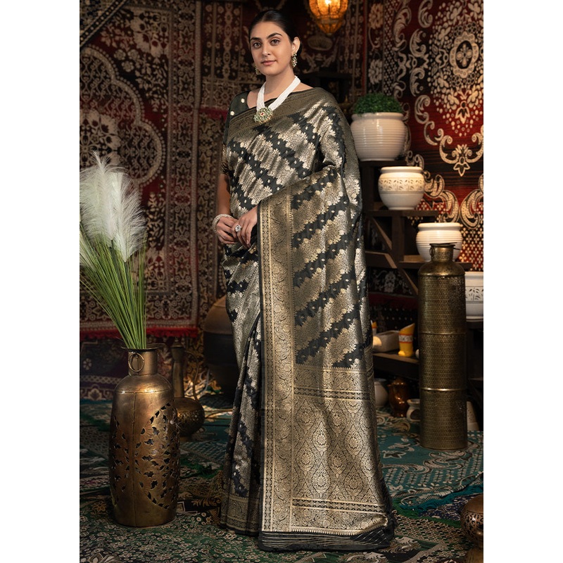 Black Banarasi Silk Saree With Blouse Piece - JD986601830