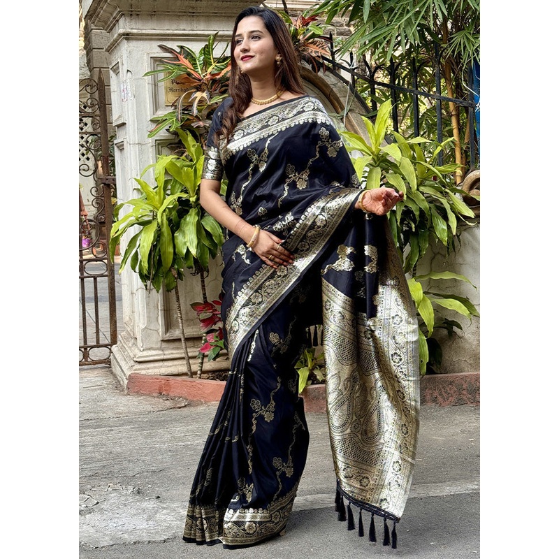 Black Banarasi Silk Saree With Blouse Piece - JD986600986