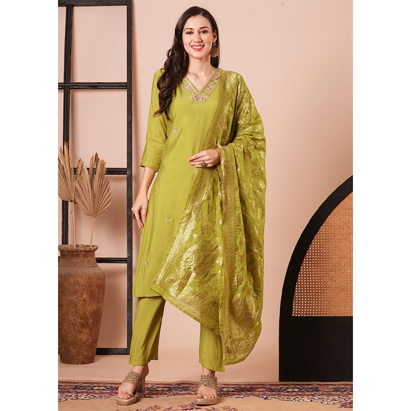 3 Pc Green Readymade Chanderi Dupatta Suit Set - JD986600333